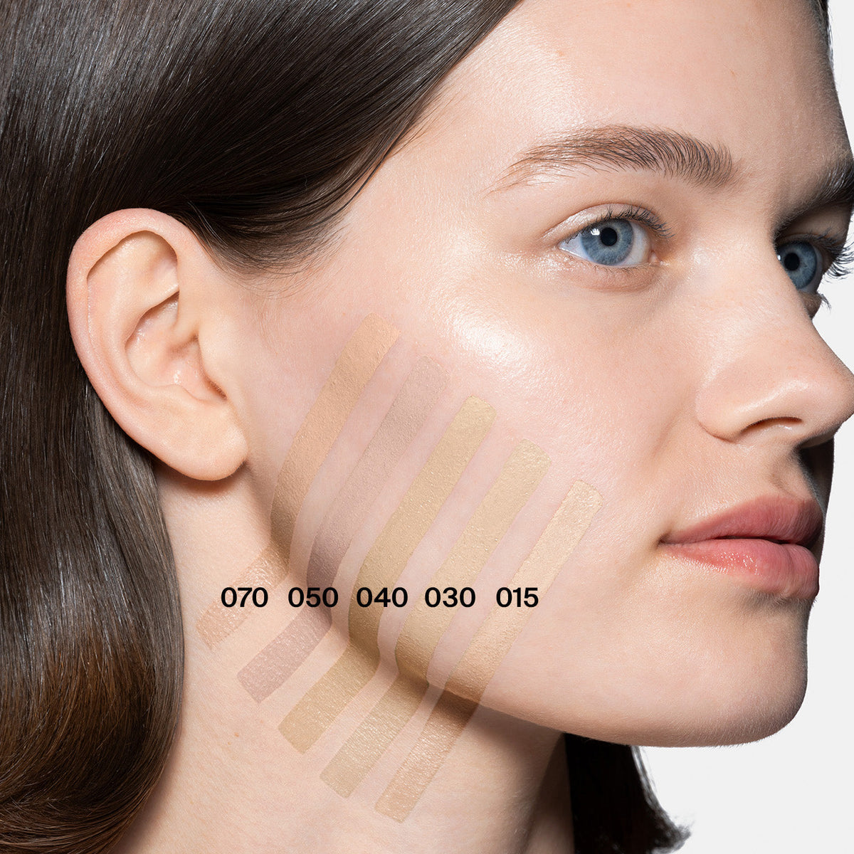 Triclone™ Skin Tech Foundation Discovery Set