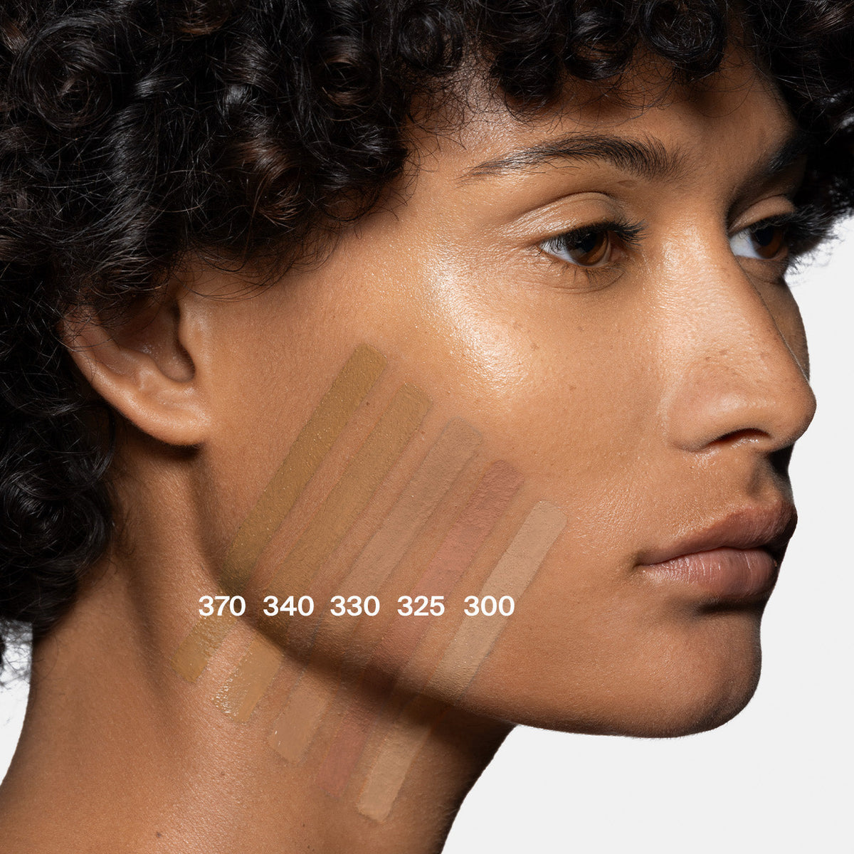 Triclone™ Skin Tech Foundation Discovery Set